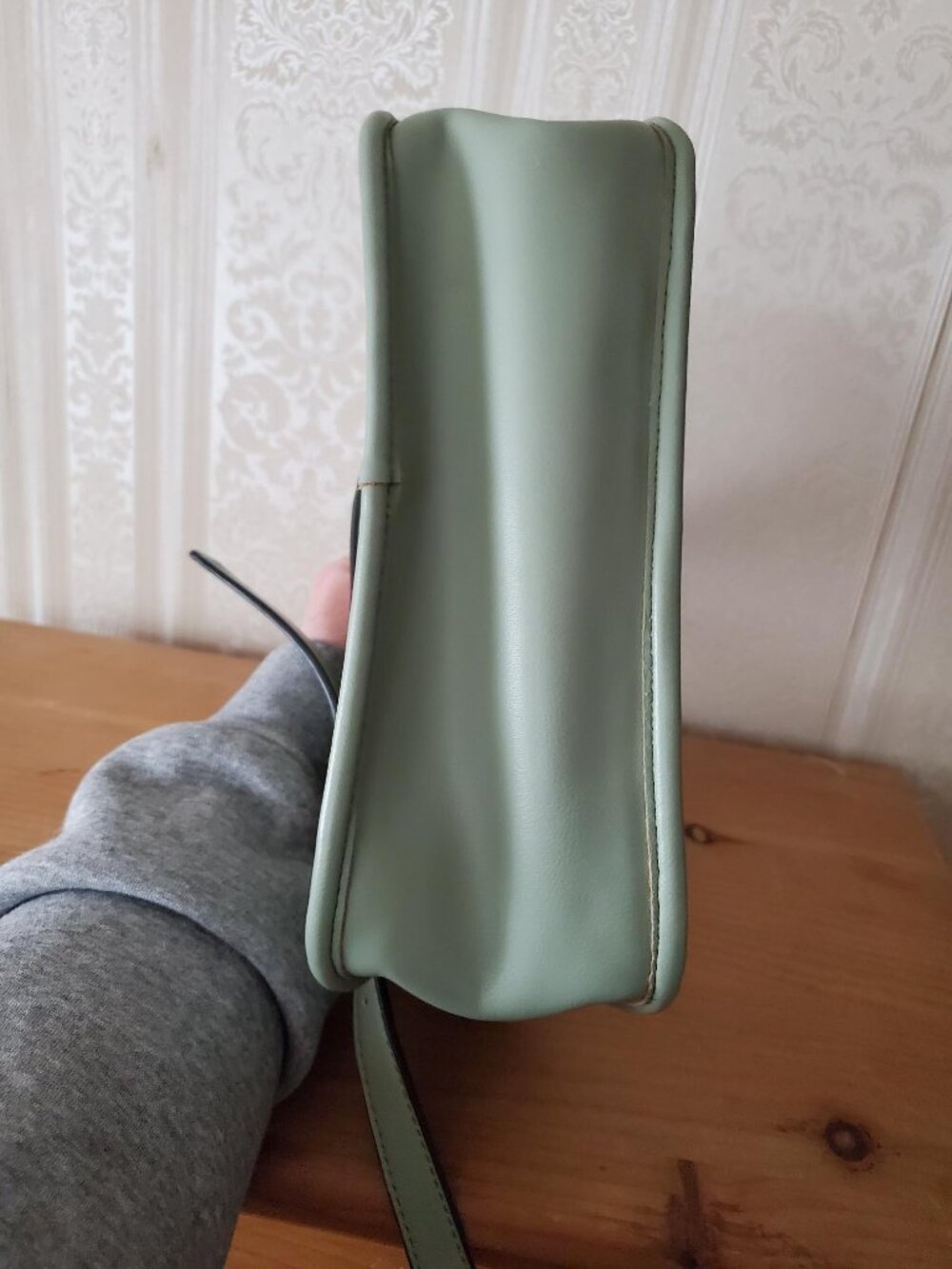 NWOT Mint Green Woven Leather Top-Handle/Cross Body Bag - Picture 7 of 7